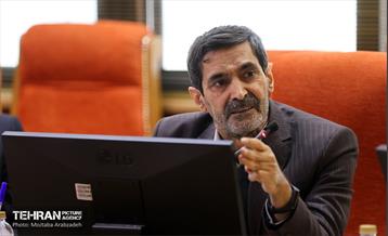 نشست بررسی زمینه های تحقق تولید ۱۰۵ دستگاه واگن قطار شهری 10