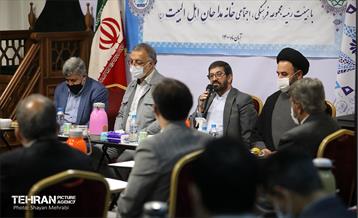 بازدید شهردار تهران از خانه مداحان و نشست با اعضا هیئت رئیسه 22