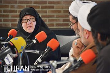 نشست گفتگو و بررسی کتاب تقاطع انقلاب  2