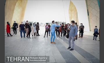 تور عکاسی از مجموعه فرهنگی برج آزادی 1