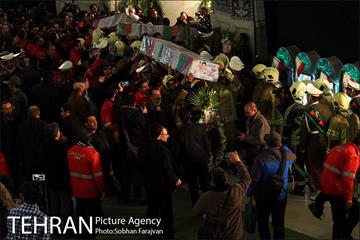 تشییع شهدای آتش نشان در شبستان مصلی-2 27