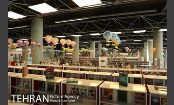 بازدید شهردار تهران از آخرین مراحل ساخت باغ کتاب تهران 37