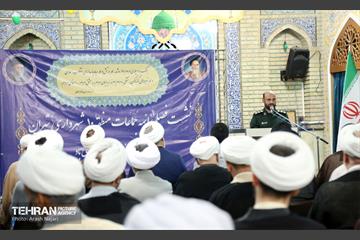 نشست ائمه جماعات با شهردار منطقه 10 24