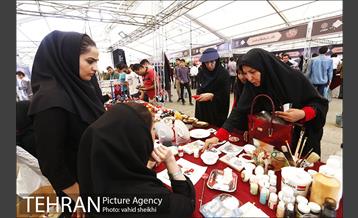 پردیس فرهنگی شهرداری تهران به مناسبت رحلت امام خمینی (ره) در مرقد امام خمینی  26