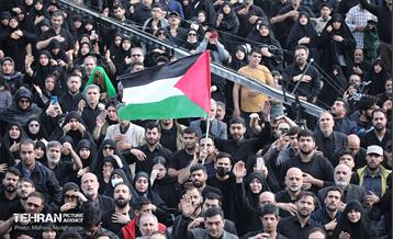 عزاداری شهادت امیرالمومنین (ع) در میدان امام حسین (ع) 40