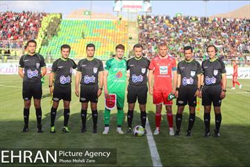 دیدار تیم های ذوب آهن و پرسپولیس 25