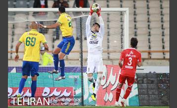 دیدار تیم‌های پرسپولیس تهران و نفت ابادان 21