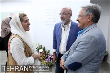 نمایشگاه نقاشی های فرح سلطانی در گالری ثالث‎ 9