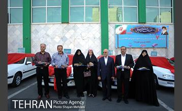 مراسم اهدای 7 دستگاه خودرو به برندگان شهروند 20