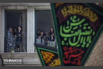 این‌ها عقیده مردم حصاربوعلی است. محله‌ای با چندین خانه کهنسال و کوچه‌های تنگ و باریک و دیوارهای کاهگلی جایی نزدیک پارک نیاوران که برای خودش حسینیه و مسجد جداگانه دارد، 9