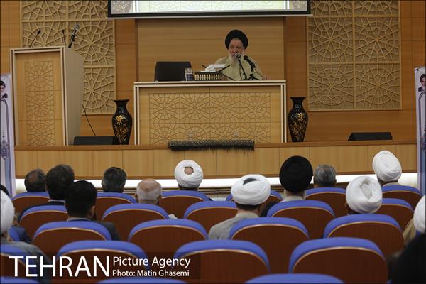 گردهمایی بزرگ ائمه جماعات و مبلغین فرهنگی شرق تهران در آستانه ماه محرم 1