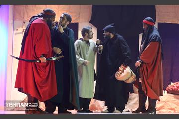 نمایش آیینی «حریم» 16