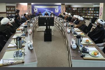 دیدار با ائمه جماعات مساجد آسیب‌دیده در اغتشاشات اخیر شهر تهران 11