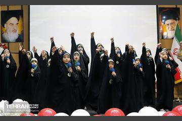 آیین تجلیل از گروه‌های سرود منطقه 16 6