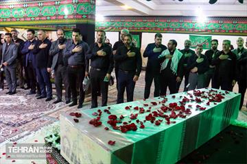 بدرقه پیکر مطهر شهید گمنام دوران دفاع مقدس در اداره‌کل سرمایه‌انسانی 11