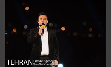 ویژه برنامه شب فیروزه ای در دریاچه شهدای خلیج فارس 16