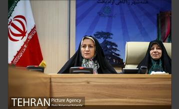 بازدید معاون برنامه ریزی و توسعه شهری از مرکز ارتباطات 21