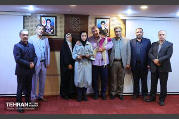 آیین تقدیر از فرزندان نودانشجوی همکاران شرکت خودرو سرویس شهر 25
