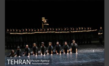 نمایش "من" در پردیس تئاتر تهران (خاوران) 32