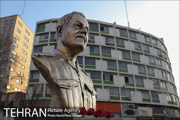 رونمایی از سردیس شهید سردار سلیمانی  14