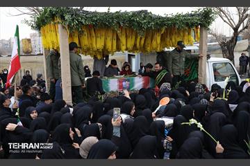 مراسم تشییع پیکر شهید مدافع حرم «حسین محمدی» 22