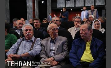 مراسم تجلیل از فعالیت های فرهنگی و هنری قالیباف 2