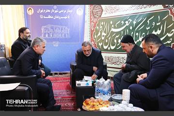قرار خدمت؛ دیدار مردمی شهردار تهران در مسجد جامع مسعودیه 28