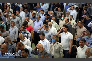 حضور شهردار تهران در نماز جمعه 18