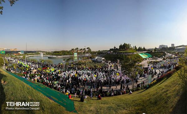 اجتماع بزرگ روزه اولی‌ها 1