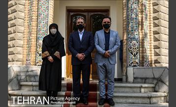 امضای تفاهم نامه برگزاری جمعه بازار صنایع دستی در اراضی عباس آباد 10