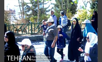 اولین دوره پیاده روی خانوادگی ایثارگران شهرداری تهران 7