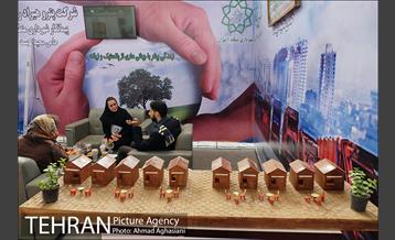 بازدید رئیس شورای شهر تهران از نمایشگاه بین المللی پسامد، بازیافت 20