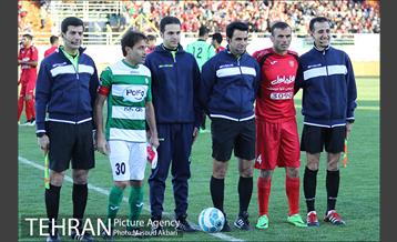 دیدار ذوب اهن و پرسپولیس در لیگ برتر فوتبال