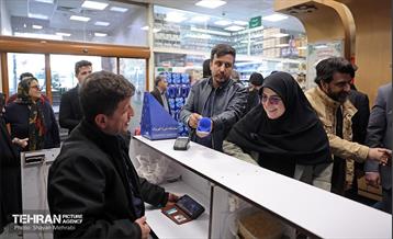 بازدید سخنگوی دولت از بازار میوه و تره‌بار و شهروند جلال آل احمد 63