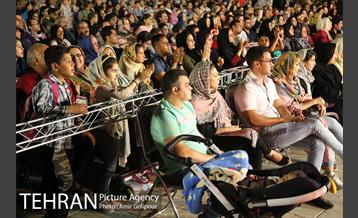 شادستان در دریاچه شهدای خلیج فارس 6