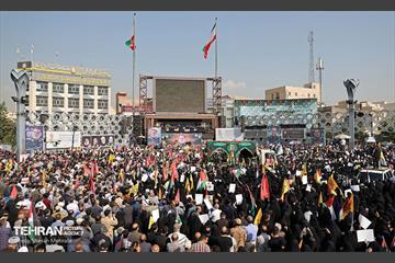 مراسم تشییع پیکر شهید سردار عباس نیلفروشان - ۱ 30