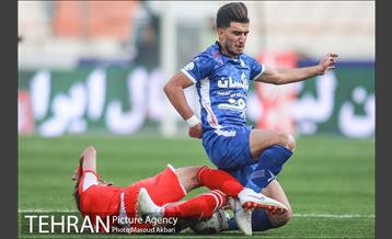 دیدار تیم‌های فوتبال پرسپولیس - استقلال خوزستان 22