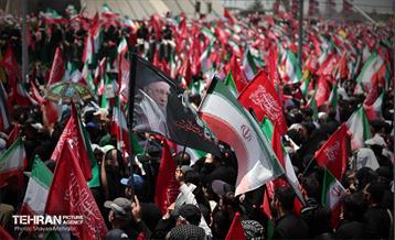 تشییع پیکر آقای شهید ایران - 4 38