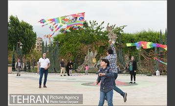 جشنواره بادبادک ها در بوستان آب و آتش 12
