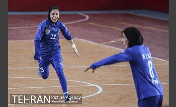 دیدار دو تیم فوتسال زنان سایپا و ملی حفاری 21