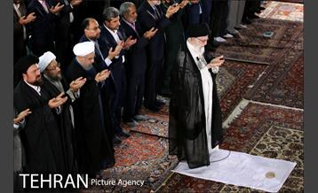 نماز عید فطر به امامت رهبر انقلاب 19