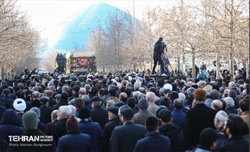 تشییع پیکر شهدای مدافع حرم در شهرک شهید محلاتی 22