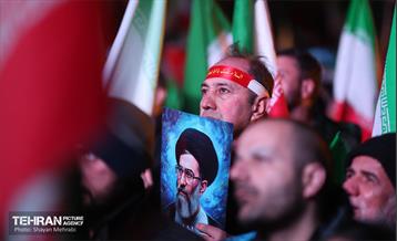 اجتماع مردم در هفتمین روز شهادت رهبر انقلاب اسلامی 25