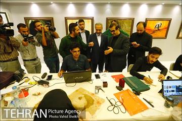 بازدید معاون اقتصادی رئیس جمهور از نمایشگاه عطر سیب 8