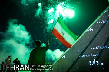 ویدئومپینگ و نور افشانی میدان آزادی به مناسب سالروز پیروزی انقلاب اسلامی 36