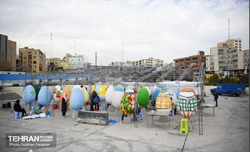 جشنواره تخم‌مرغ رنگی در میدان هفت تیر 6