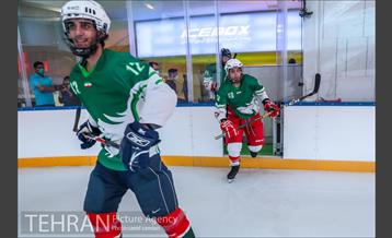 مسابقات هاکی رو یخ 20