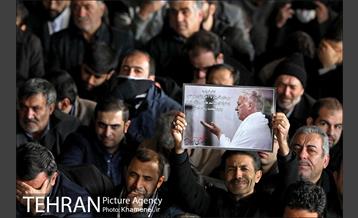 اقامه نماز بر پیکر حجت‌الاسلام والمسلمین هاشمی رفسنجانی 4