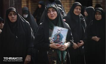 مراسم تشییع پیکرهای ۱۰۰ شهید گمنام 25