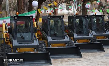 رونمایی از ماشین آلات سازمان مدیریت پسماند 38